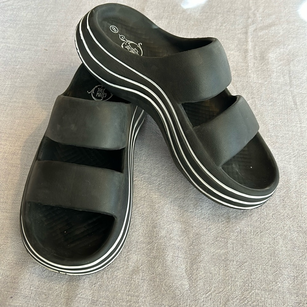 Sole Mates slides